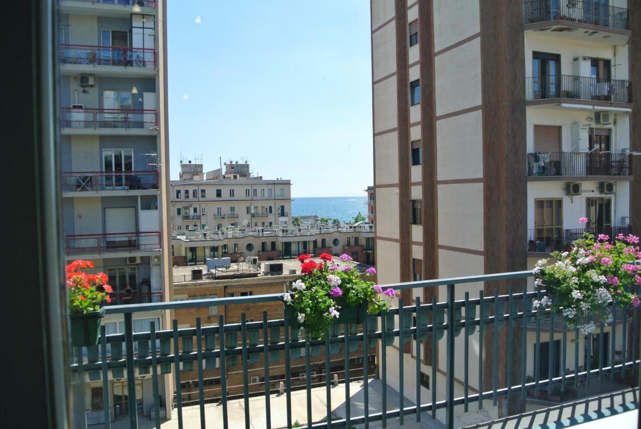 Casa Di Linda Appartement Salerno Buitenkant foto
